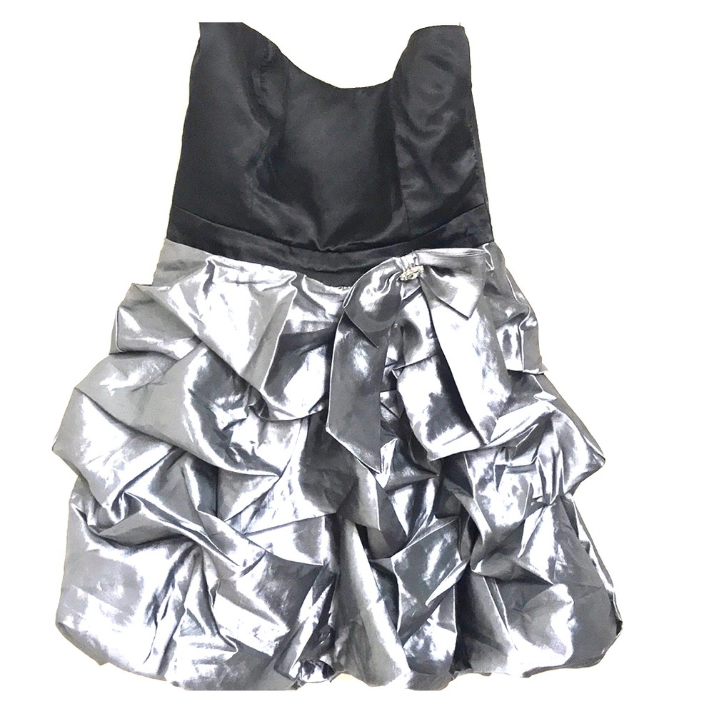 FINAL SALE!!! Studio Y strapless cocktail dress.